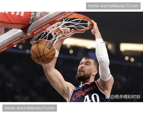 法尔25分9篮板内线统治 宁波中锋篮下优势明显